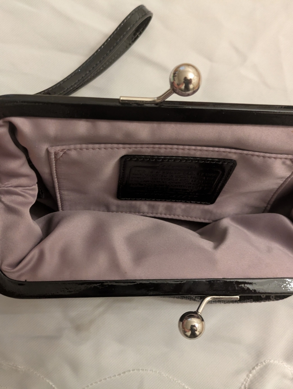 Coach Julia Sequin Kisslock Clutch - Limited Edition - Black Sequin - Picture 4 of 9